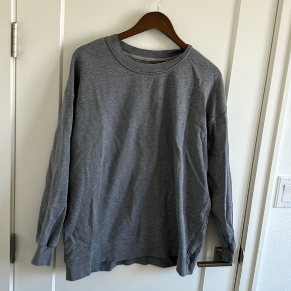 Sweatshirt - Picture 1 of 3